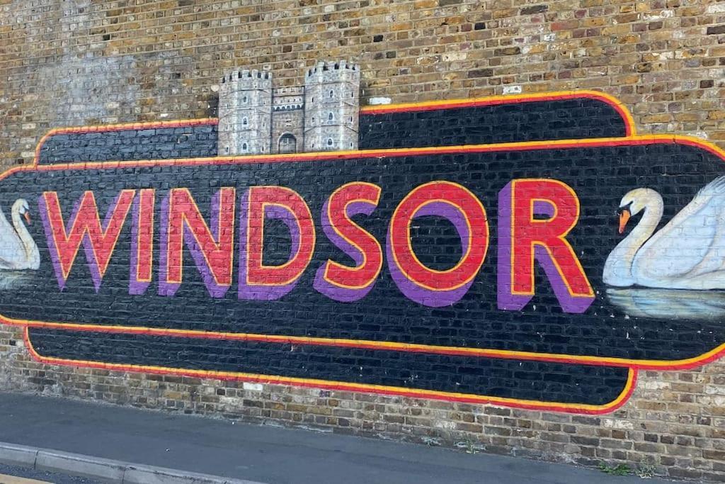 Windsor Cottage: Cosy, Charming, Full Of Character Экстерьер фото
