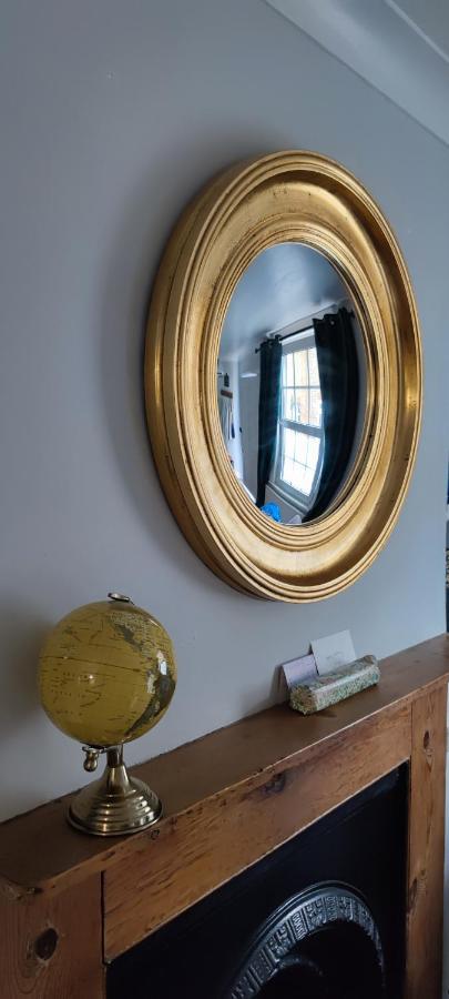 Windsor Cottage: Cosy, Charming, Full Of Character Экстерьер фото