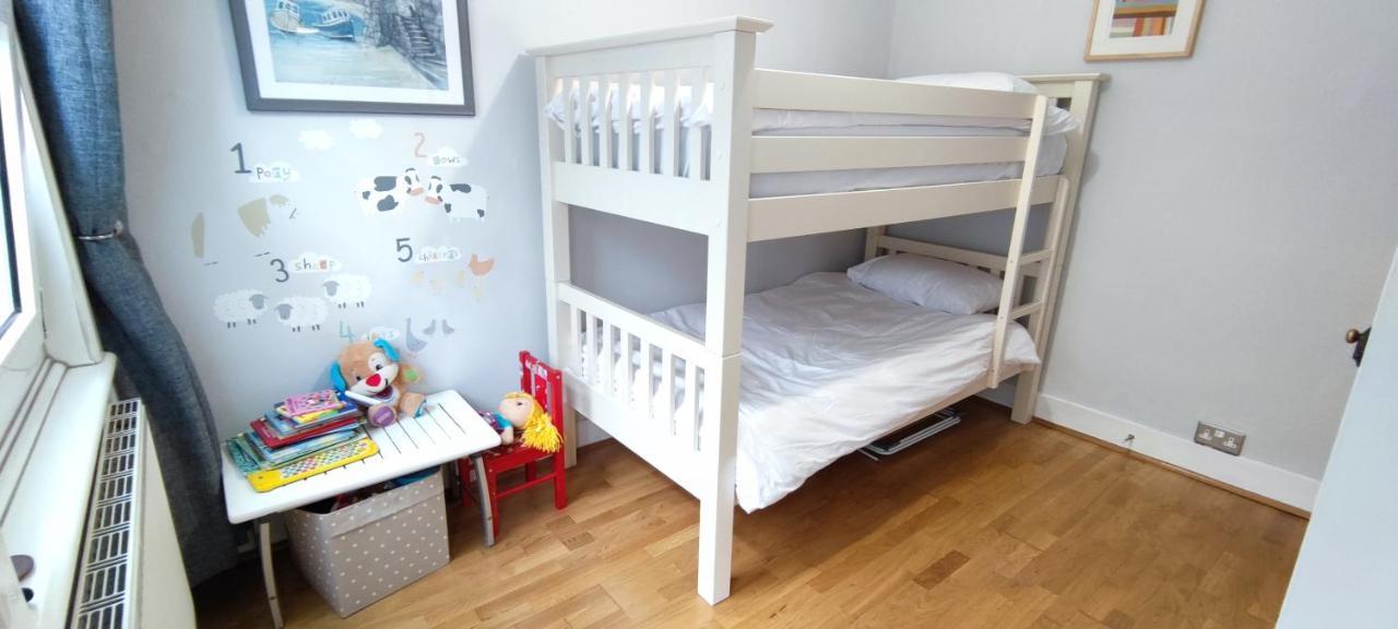 Windsor Cottage: Cosy, Charming, Full Of Character Экстерьер фото
