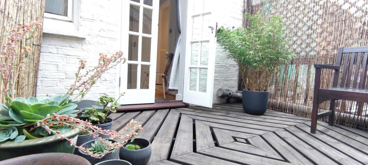Windsor Cottage: Cosy, Charming, Full Of Character Экстерьер фото