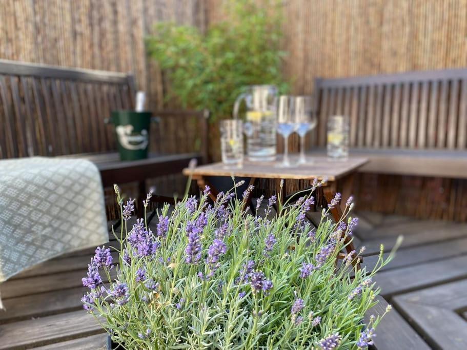 Windsor Cottage: Cosy, Charming, Full Of Character Экстерьер фото